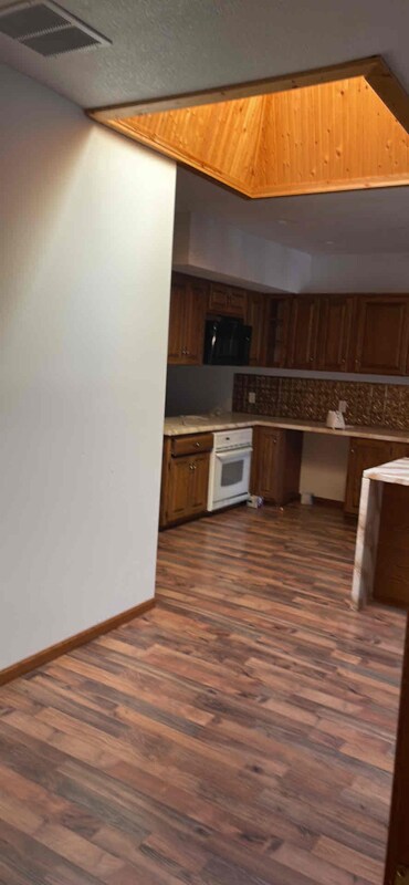 Foto del edificio - 135 S Broadway