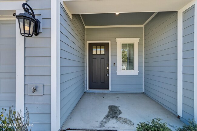 Building Photo - 13115 Annie’s Walk Dr