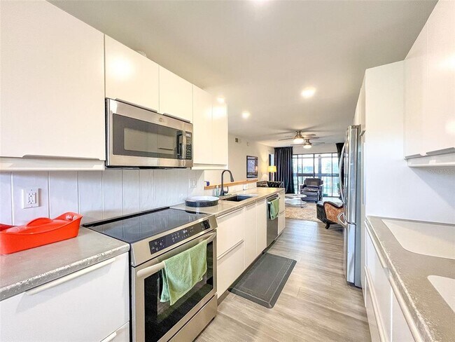 Foto del edificio - 625 30th Ave W