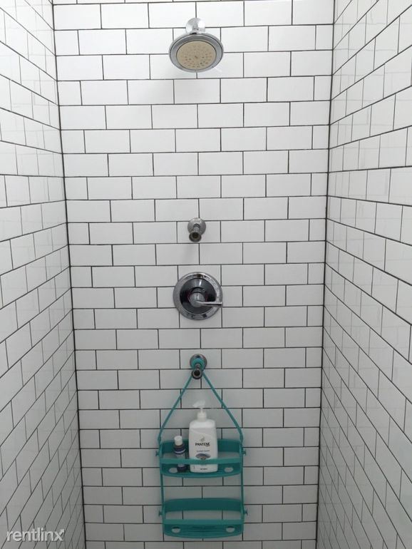 Foto del edificio - 1 br, 1 bath  - 108 E Girard Ave