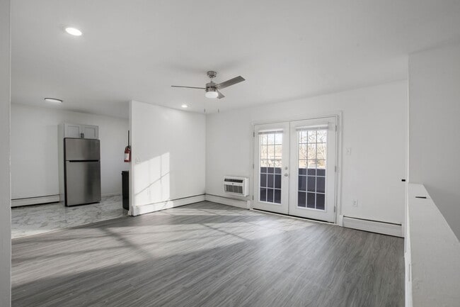 Building Photo - Pine Meadow Apartments