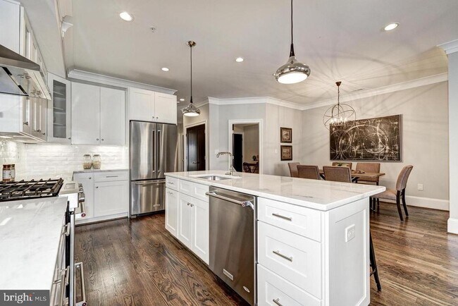 Foto del edificio - 3624 10th St NW