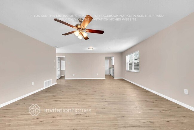 Foto del edificio - 6914 Voltaire Dr