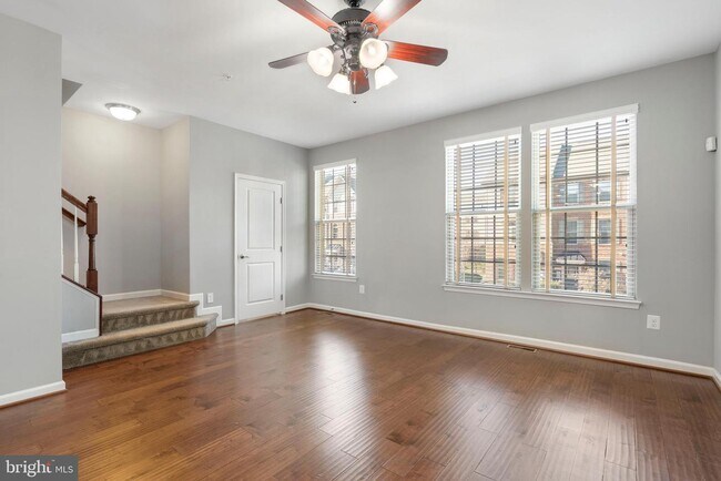 Foto del edificio - 7211 Winding Hills Dr