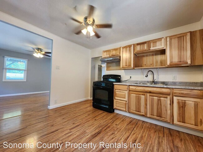 Foto del edificio - 2 br, 1 bath House - 8345 Mirabel Ave