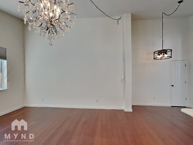 Building Photo - 2770 Aristedes Dr