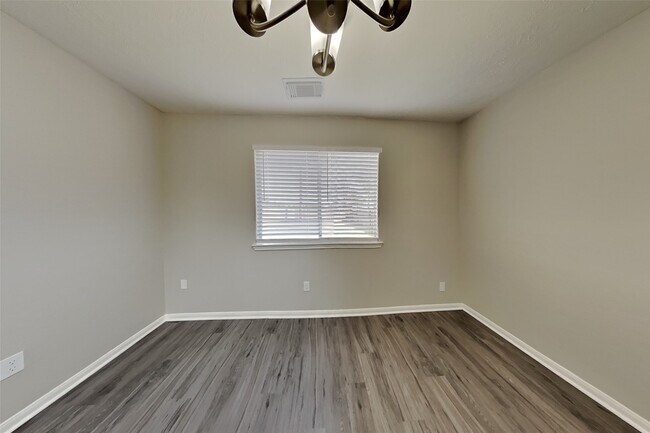 Foto del edificio - 10834 Glenora Dr