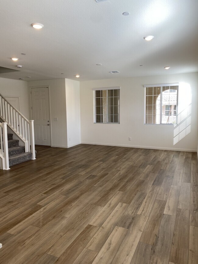 Building Photo - 2733 Luzzi Walk