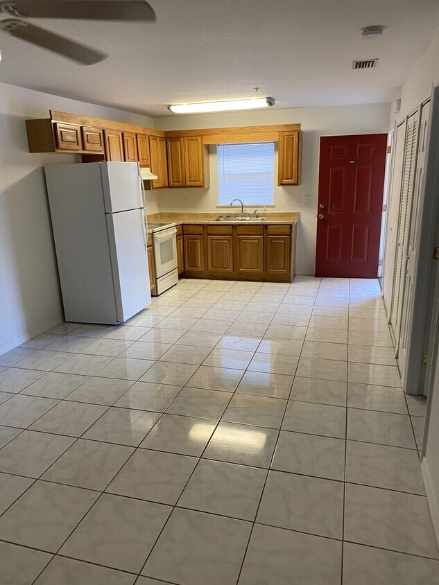 1575 Sam Asbury Ave, Avon Park, FL 33825 House Rental in Avon Park