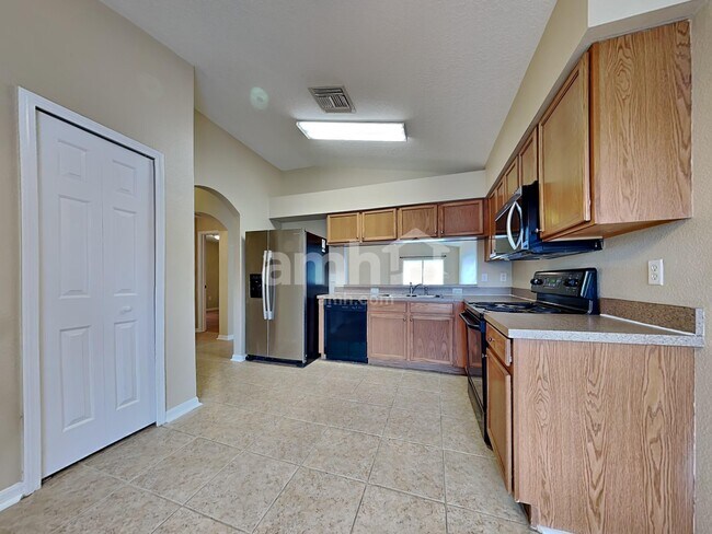 Foto del edificio - 532 Scarlet Maple Ct