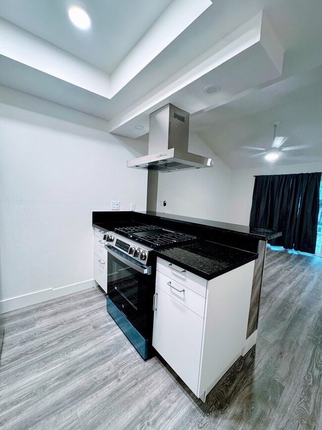 Photo - Remodeled 2 Bedroom in Sacramento House