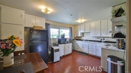 Foto del edificio - 23254 Orange Ave