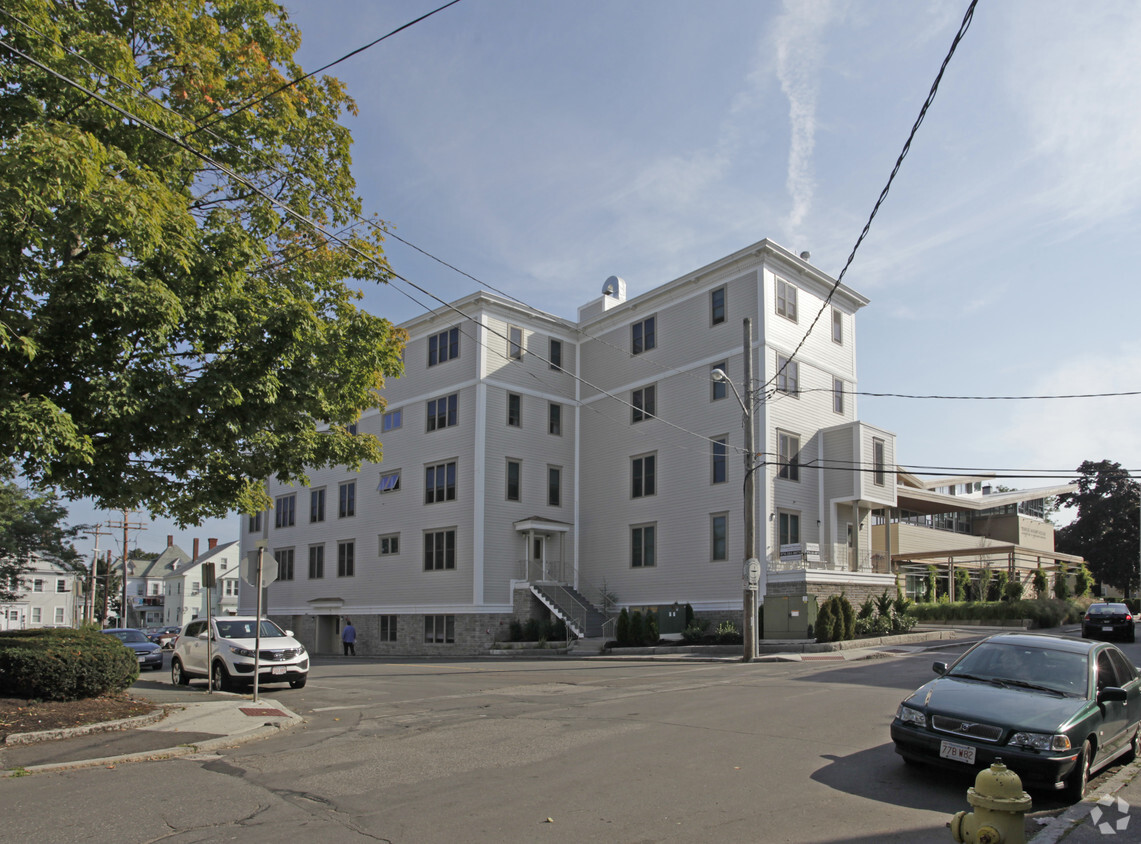 Primary Photo - 1 School St