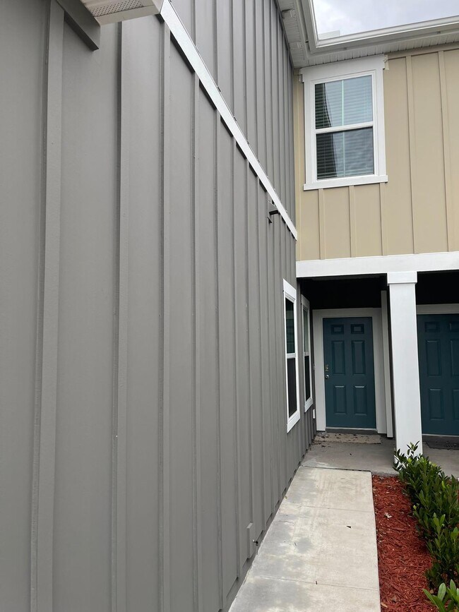 Building Photo - 7609 Legacy Trl