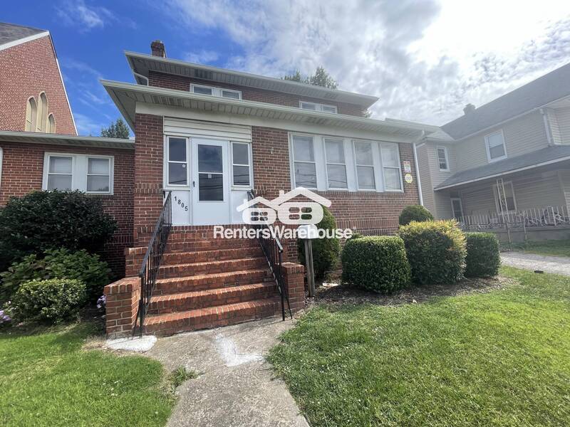 Primary Photo - 1805 Dundalk Ave