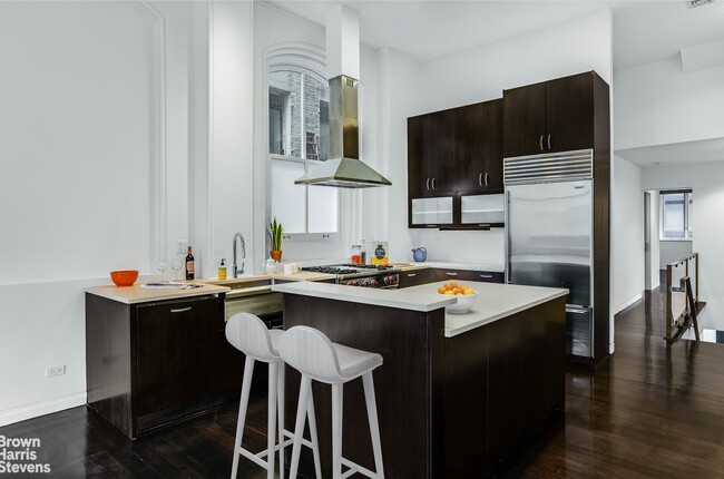 Building Photo - TRIBECA ARCHITECTURAL GEM