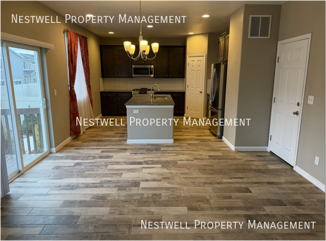 Foto del edificio - 5482 W Tower Arch Ln