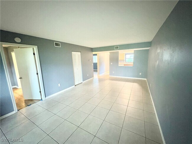Building Photo - 28121 Pine Haven Way