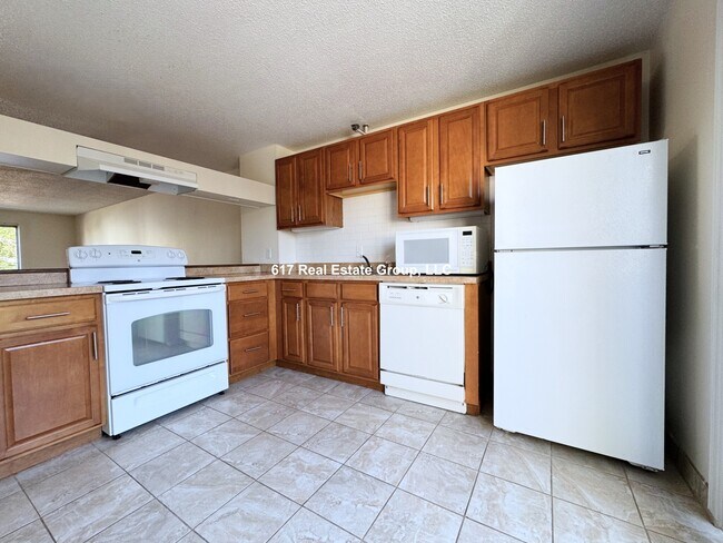 Foto del edificio - 142 N Beacon St