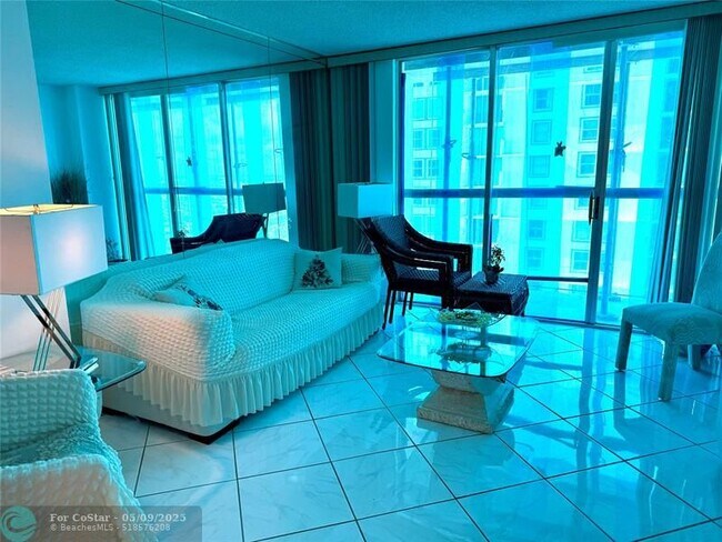 Foto del edificio - 101 Briny Ave