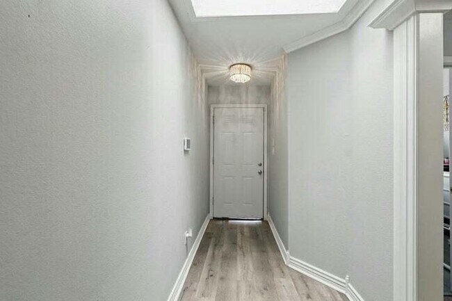 Foto del edificio - 404 Lindsay Pl SW