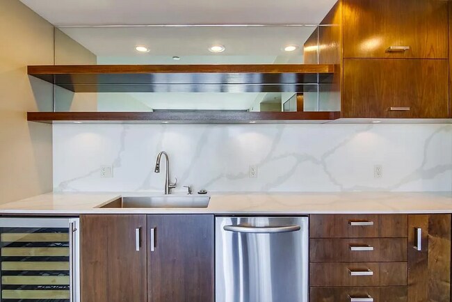 Foto del edificio - 575 Sixth Ave