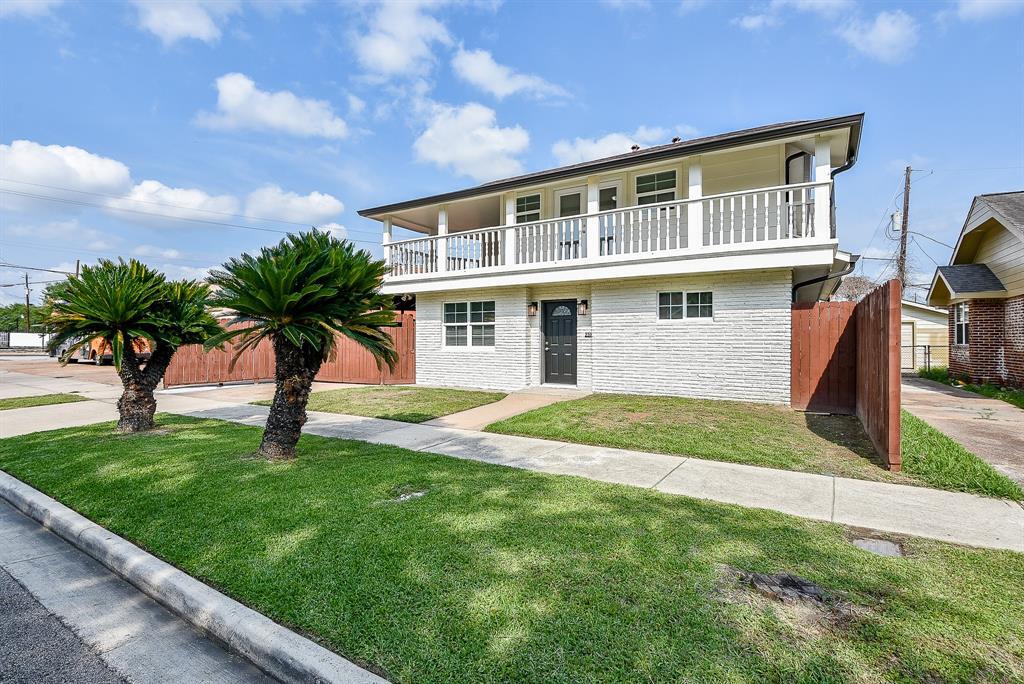 Primary Photo - 2509 Oakcliff St
