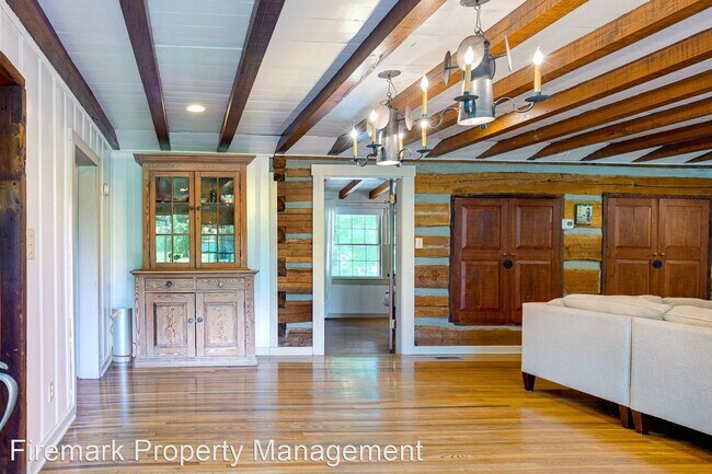 Building Photo - 3 br, 3 bath House - 2972 Old Greenbrier Pike