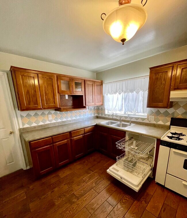 Foto del edificio - 2712 Hawick Rd