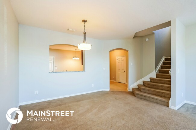 Foto del edificio - 9550 Roundstone Cir
