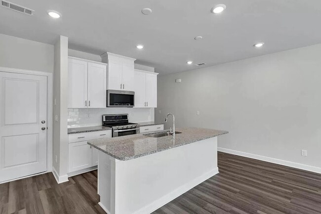 Building Photo - 1010 Maltby St