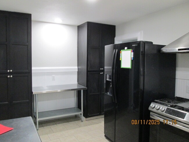 kitchen - 700 Sunset Ter