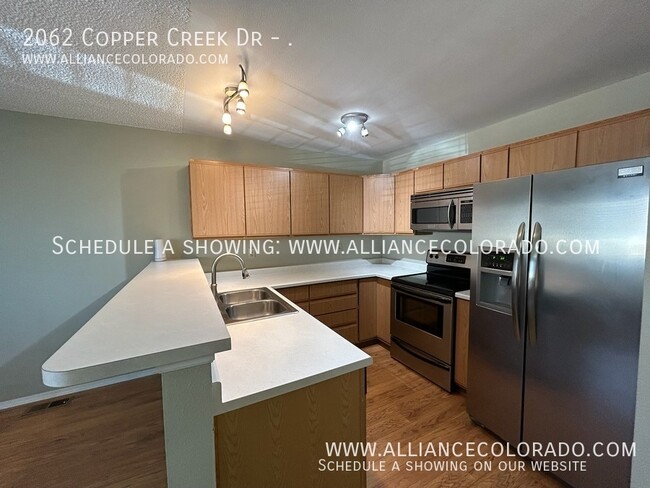 Foto del edificio - 2062 Copper Creek Dr