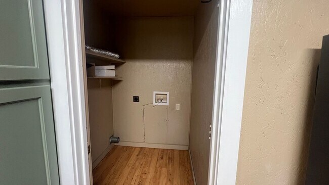 Foto del edificio - 22712 Creekwood Dr