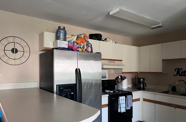 Building Photo - 2681 Tess Cir