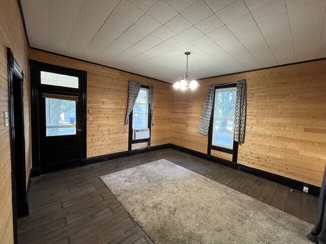 Foto del edificio - 314 N Spring St
