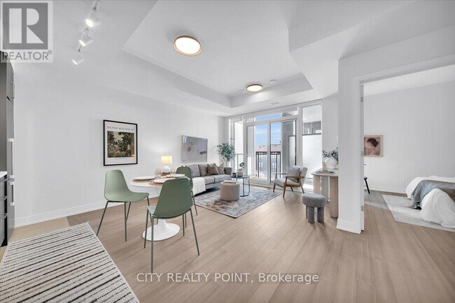 Photo du bâtiment - 664 Spadina Ave.