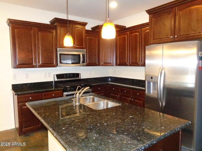 Foto del edificio - 2653 E Canyon Creek Dr