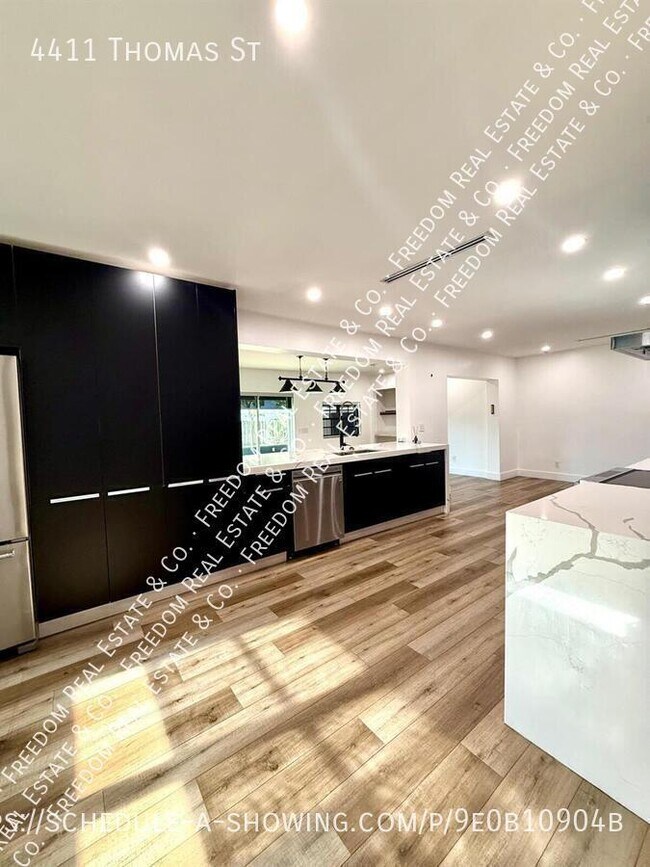 Foto del edificio - 4411 Thomas St
