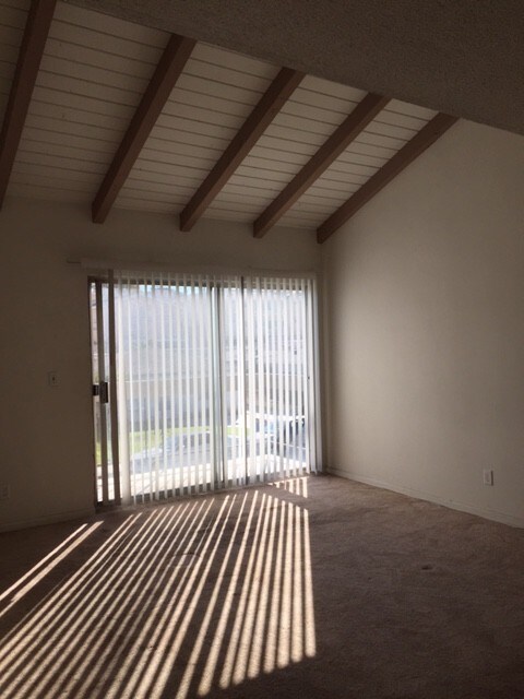 Building Photo - 2619 Curtis Ave