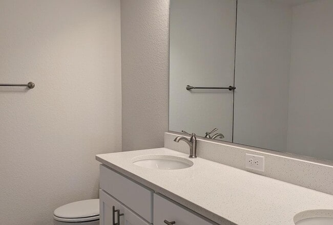Building Photo - 7627 N Gray Ter
