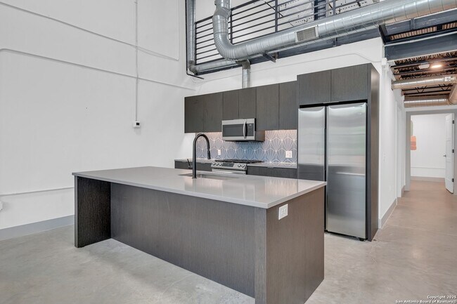 Photo - 215 Coca-Cola Pl House