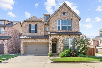 Building Photo - 1131 Alpine Dr