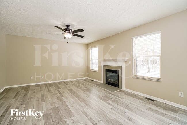 Building Photo - 339 Shyanne Dr