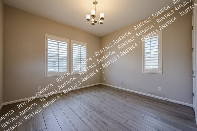 Foto del edificio - 248 E Desert Broom Dr