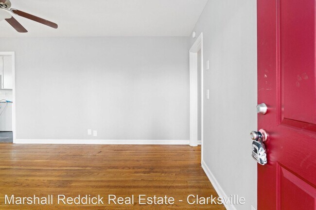 Building Photo - 3 br, 2 bath House - 204 Clearview Drive