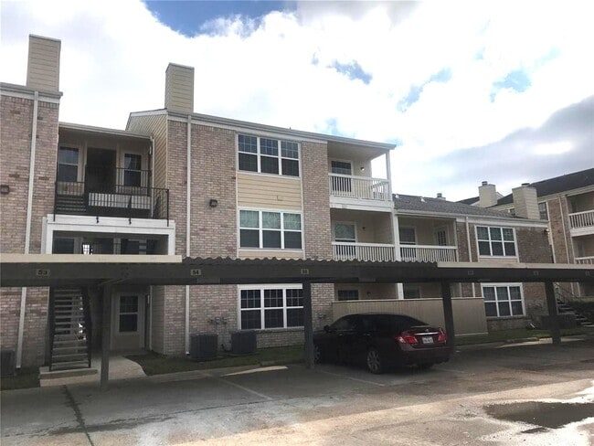 Building Photo - 2750 Holly Hall St