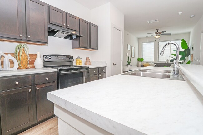 Foto del edificio - Museum Reach Lofts