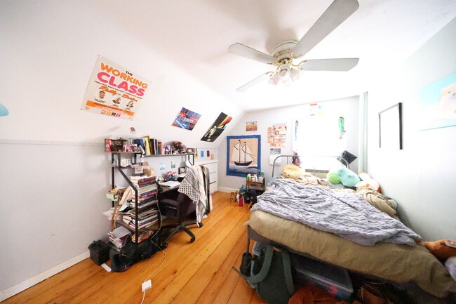 Photo - 3 Foster St Apartment