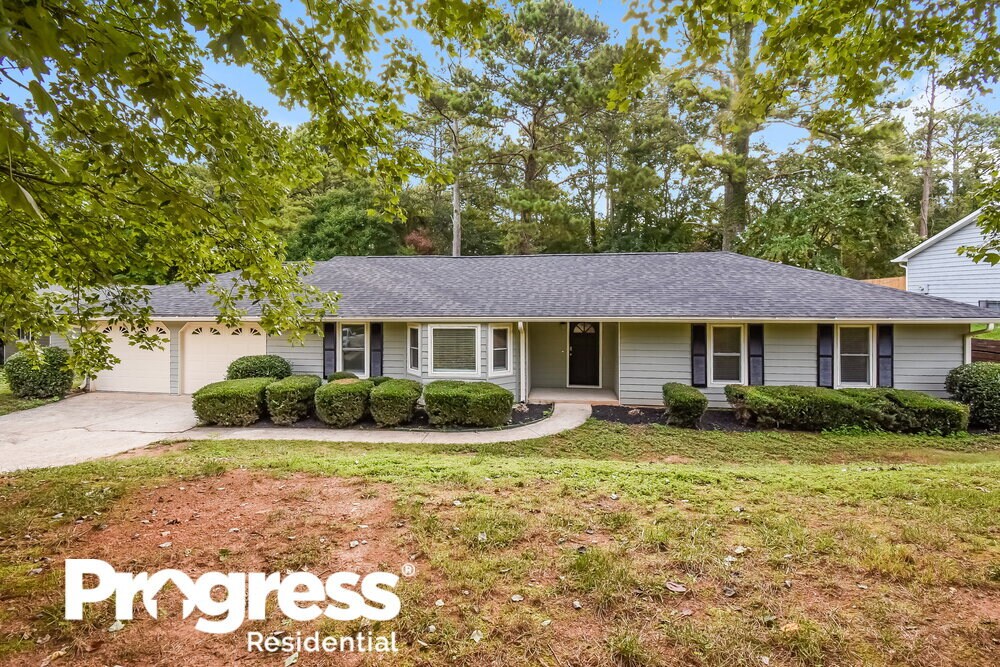 4371 S Landing Dr, Marietta, GA 30066 House for Rent in Marietta, GA